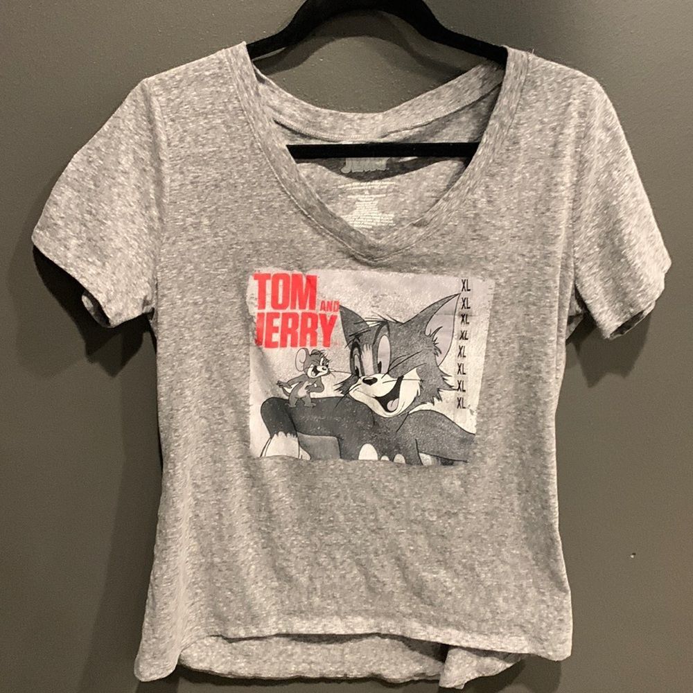 Tom & Jerry Junior Girls Gray Vneck Tee size XL
